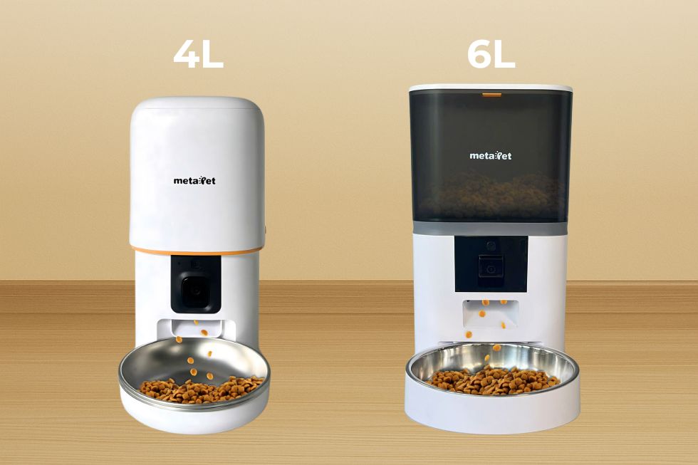 METAPETS Việt Nam https://metapets.vn Máy ăn metaPet với camera tích hợp được đặt trong nhà, thể hiện sự tiện ích và tính hiện đại.